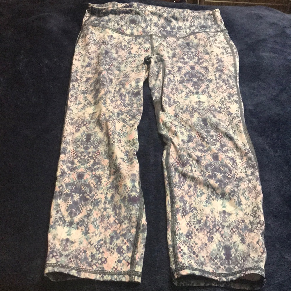 Old Navy Go Dri Capris legging